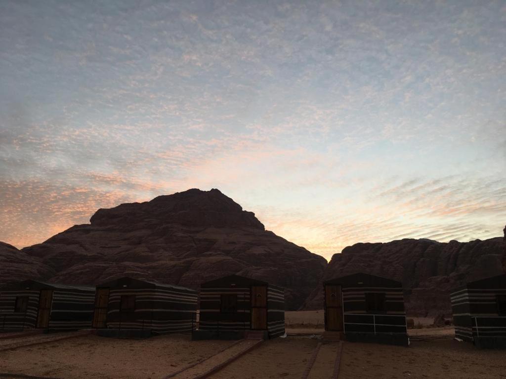 Oryx Camp Hotel Wadi Rum Luaran gambar